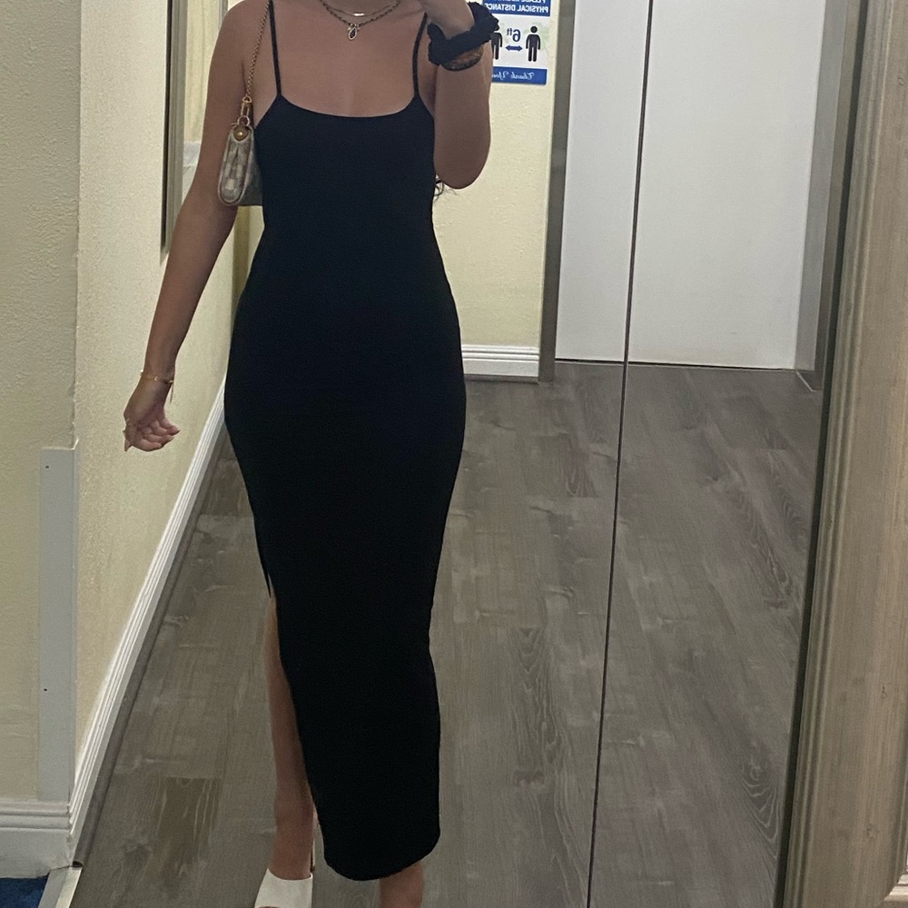 FN Black Maxi Dress w/ Slit 🖤